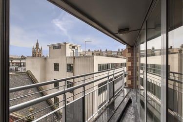 2 bed flat, Pudding Chare, City Centre, Newcastle, NE11UD - Image 9